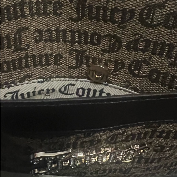 NWT Juicy Couture Heartless Weekender Bag - Picture 8 of 10
